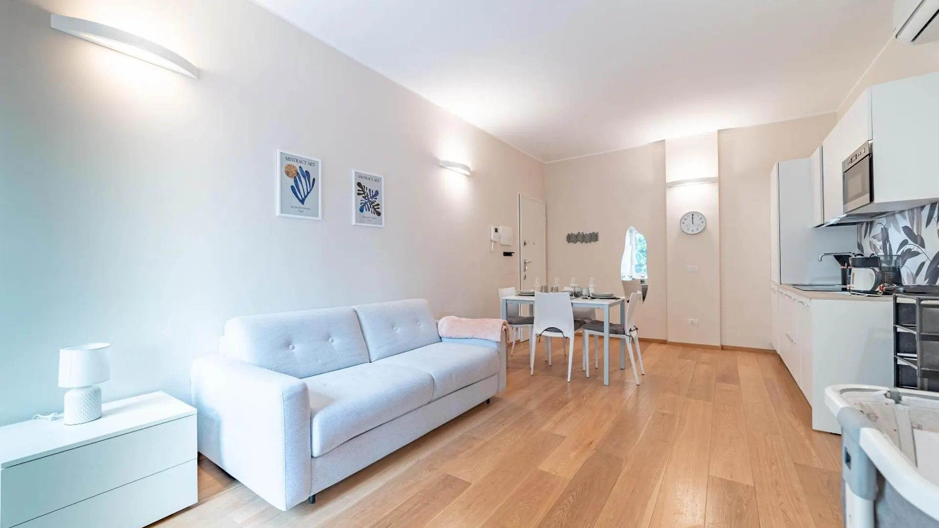 Apartment 500 M From Corso Sempione, Close To Metro M5 Milan